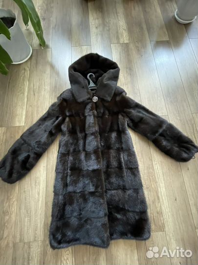 Шуба норковая с капюшоном 42 44