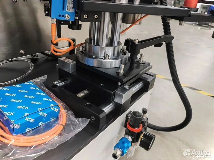 Этикетировщик бутылок автоматический