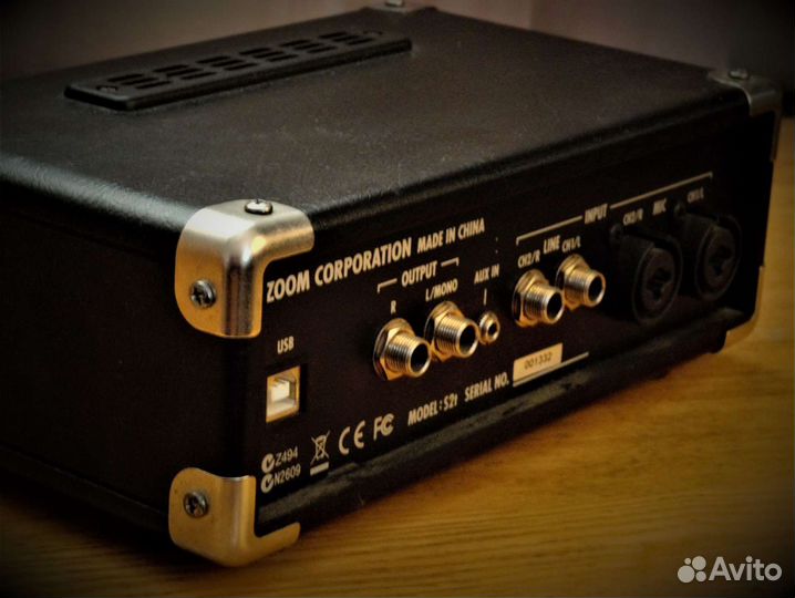 Zoom s2t ламповый интерфейс