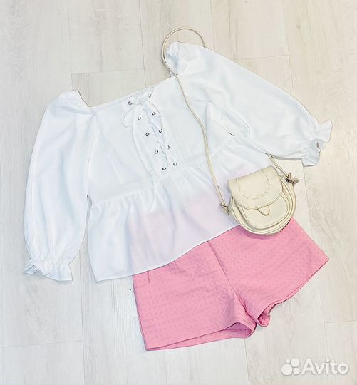 Блуза белая ренессанс женская на шнуровке