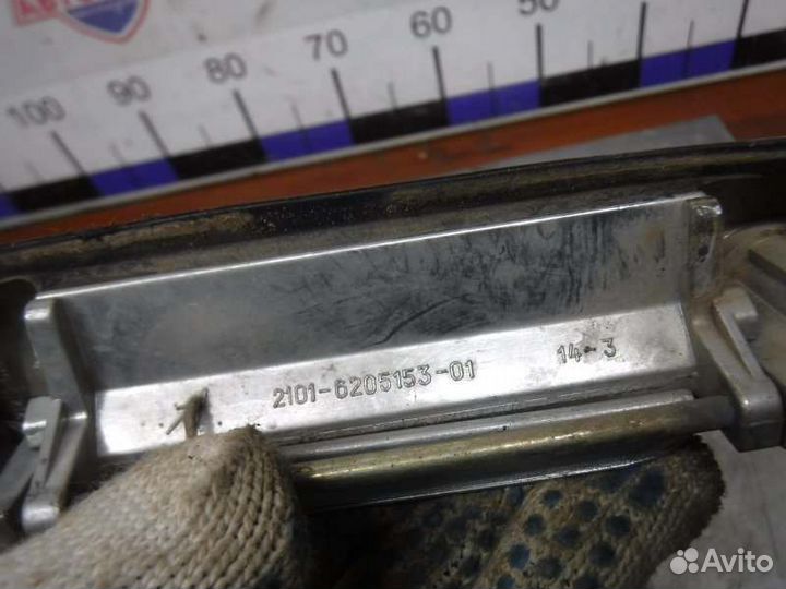 Ручка двери передняя правая Ваз Нива 2131 1.8 2005