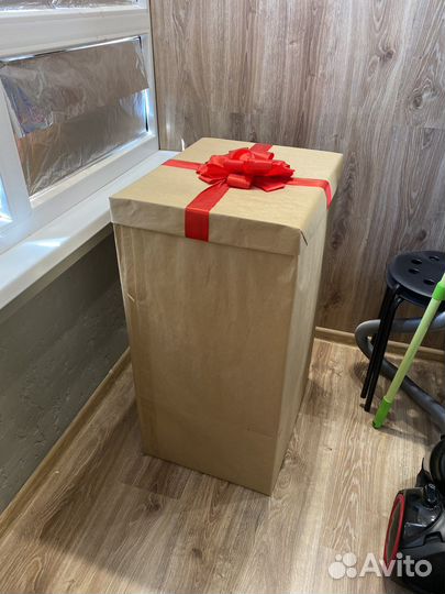 Коробка подарочная