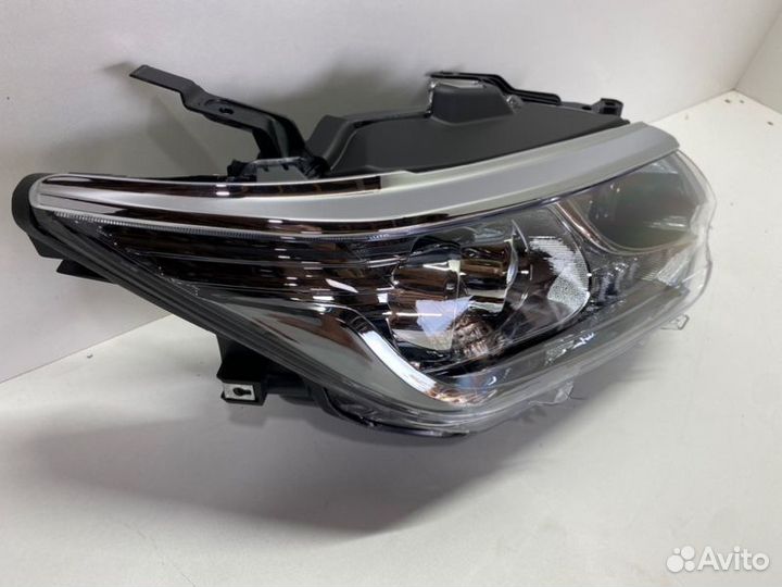 Фара двухлинзовая передняя правая Toyota Camry