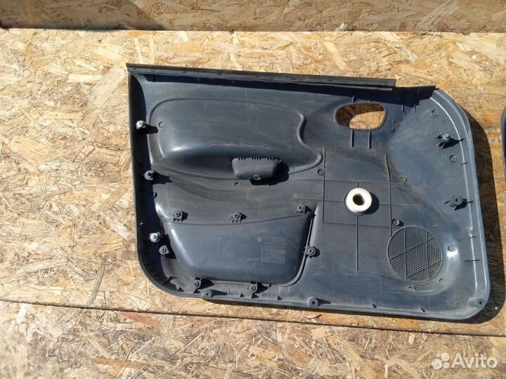 Дверные карты передние пара Chevrolet Lanos