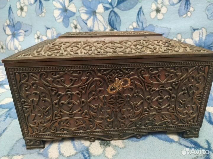Сундучок металл