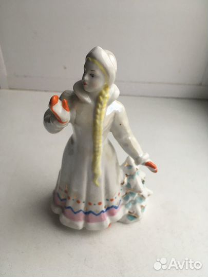 Снегурочка из фарфора Дулево винтажная