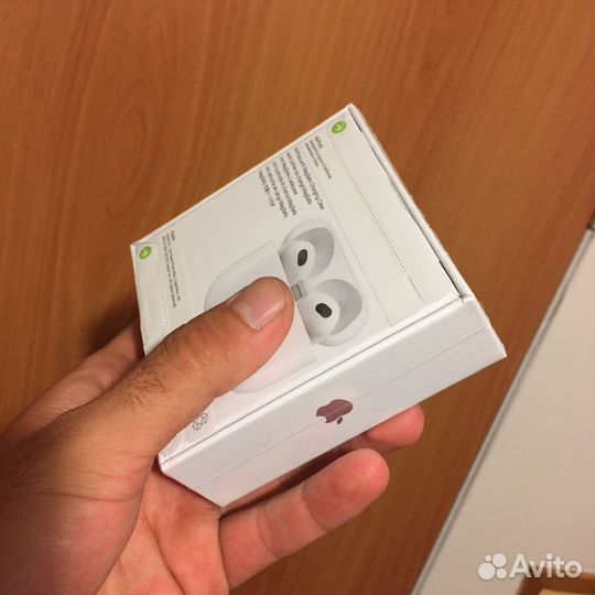 Беспроводные наушники AirPods 3