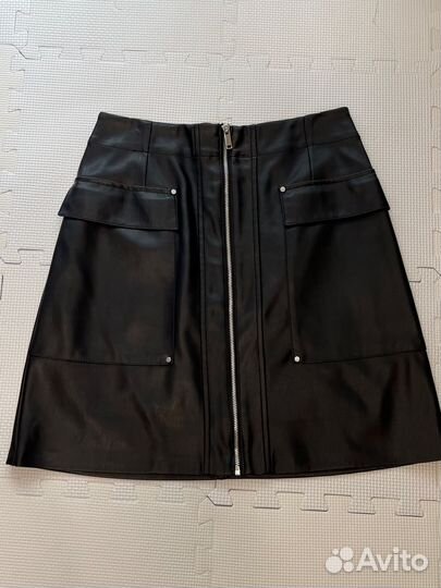 Кожаная юбка с замком