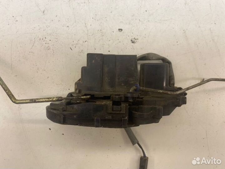 Замок боковой двери передний правый Kia Spectra