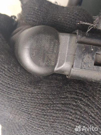 Форсунка топливная Volkswagen Caddy