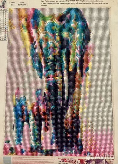 Готовая картина из алмазной мозаики