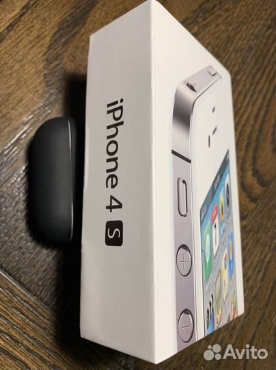 Коробки от iPhone 3G, 4s, 5