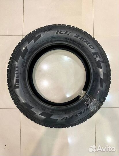 Pirelli Ice Zero FR 225/65 R17 92W
