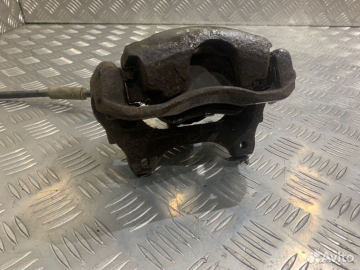 Суппорт тормозной передний правый Fiat Albea седан