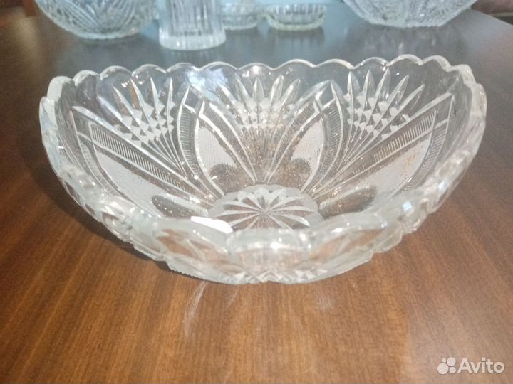 Хрусталь новый советский.салатницы и др