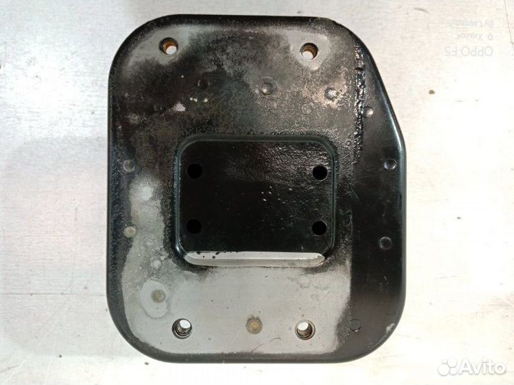 Кронштейн бампера передний левый Chevrolet Captiva