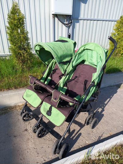 Коляска для двойни
