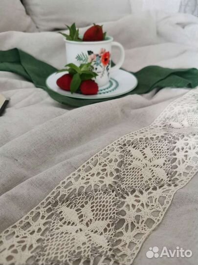 Комплекты лён Евро с кружевом, простыни лён Олива