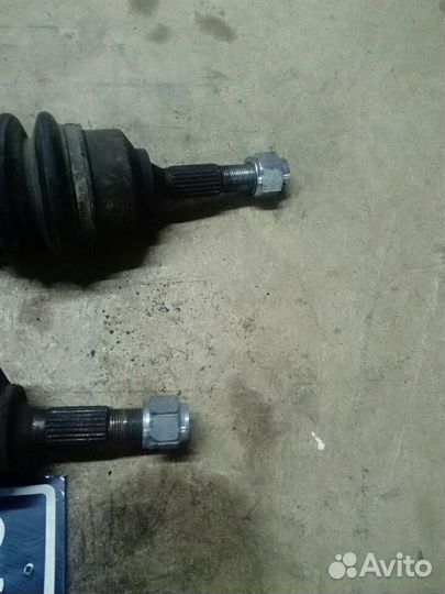 Привод левый Peugeot 206 МКПП