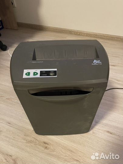 Уничтожитель документов ProfiOffice Piranha 7CC