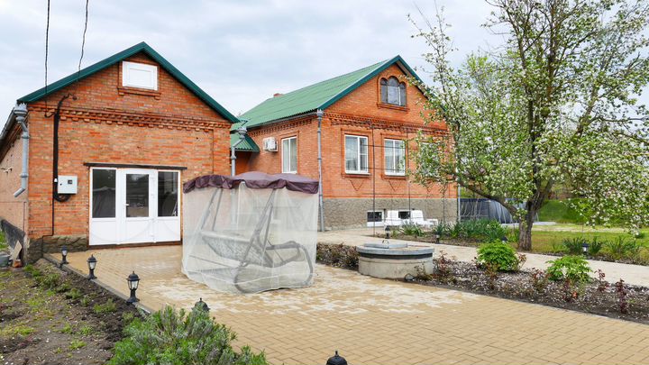 Дом 200 м² на участке 10 сот.