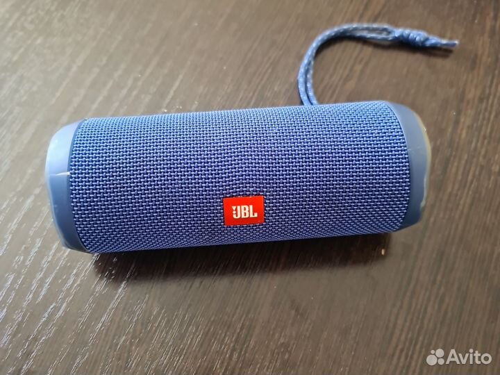 Портативная колонка JBL flip4