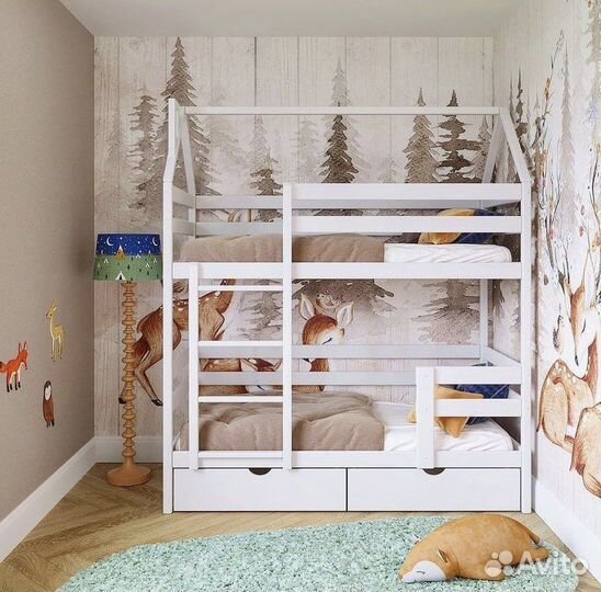 Двухъярусная кровать из массива