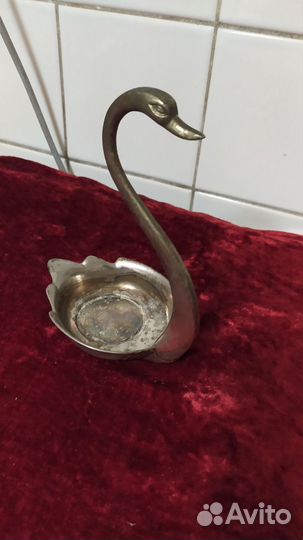 Винтажная посеребренная фигурка лебедя