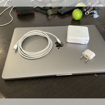 Macbook pro 16 2019 (i9 32gb 1tb amd 5500m)