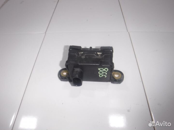 Датчик ускорения Mercedes W221 S Class