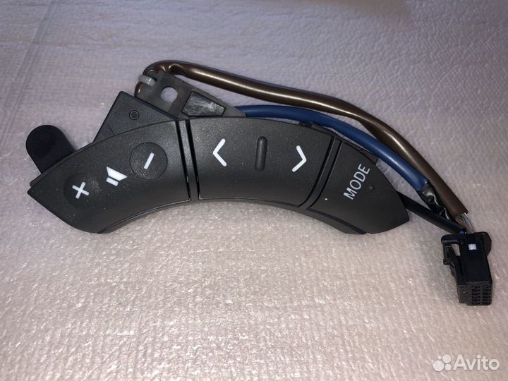 Переключатель toyota LC 100 LX470 8424760020B0