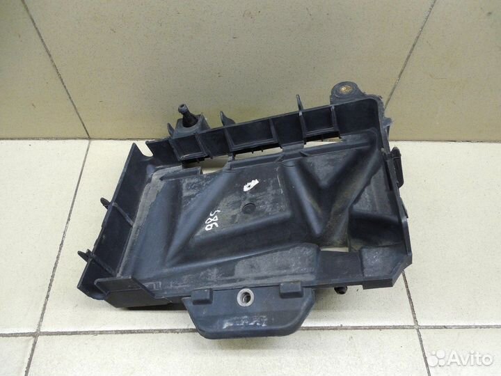 Крепление акб (корпус/подставка) Fabia 2007-2015