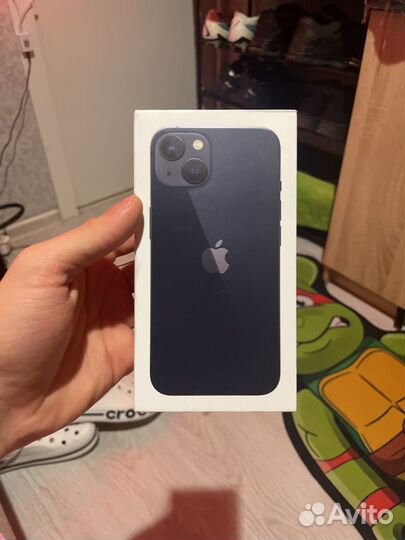 Коробка от iPhone 13