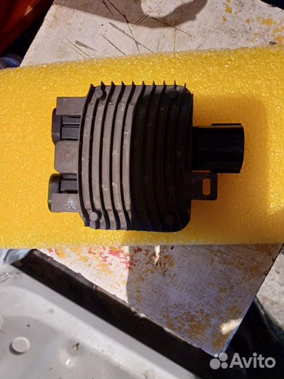 Блок управления вентилятором Volvo s60/80/v70/xc60