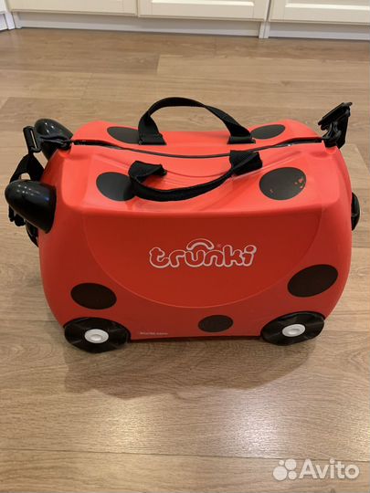 Детский чемодан trunki божья коровка