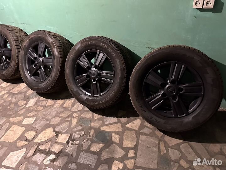 R18 Toyota Land Cruiser 200 +Резина