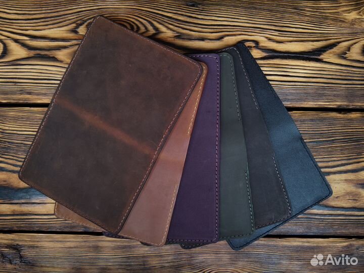 Кожаная обложка на паспорт ручной работы