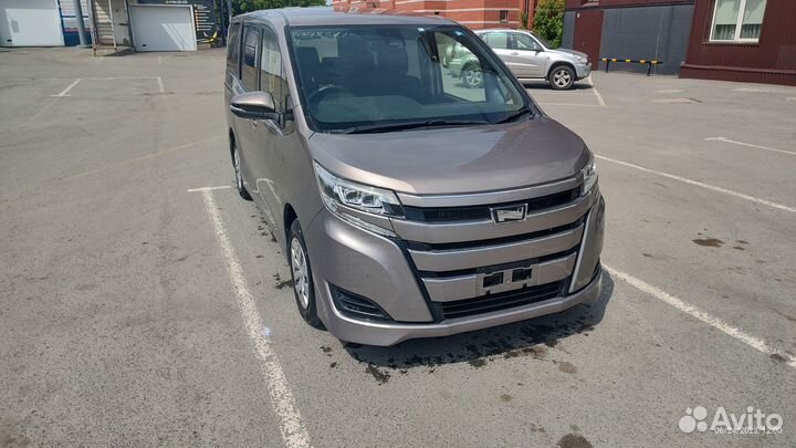 Toyota Noah 2.0 CVT, 2019, 106 000 км