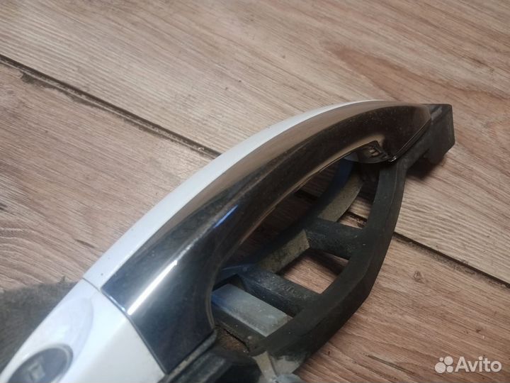 Ручка двери передняя левая наружная Ford Focus 2