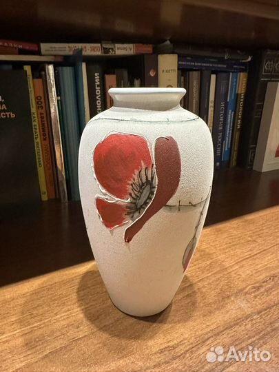 Керамическая ваза для цветов
