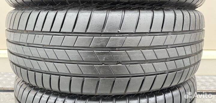 Bridgestone Turanza T005 225/60 R17
