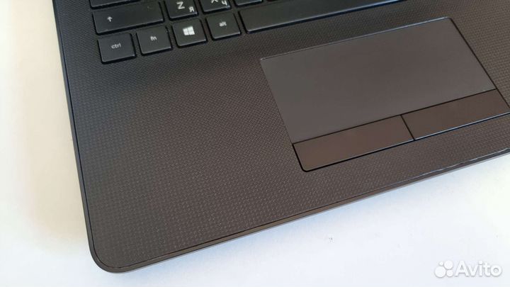 HP 15 A6-9220/8gb/Radeon 2GB/ssd240/FullHD