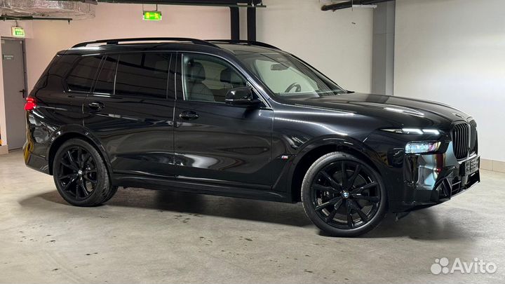 BMW X7 4.4 AT, 2023, 60 км