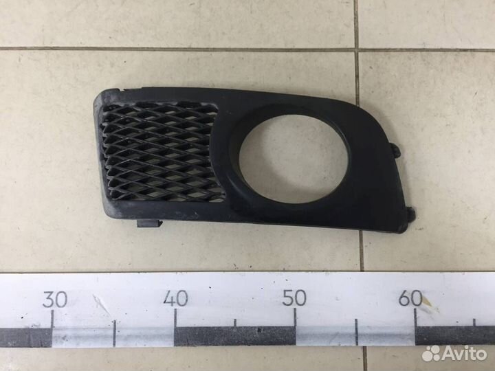 Рамка противотуманной фары левой Subaru Legacy B13