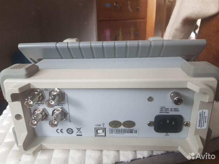 Генератор сигналов aktakom AWG-4150