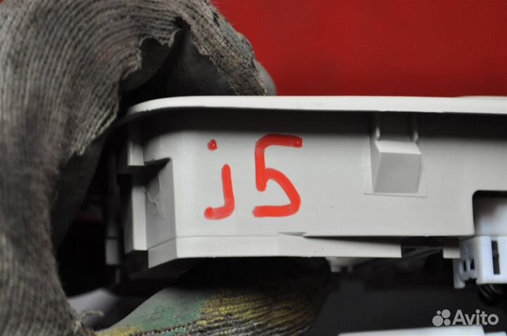 Светильник салона mitsubishi Outlander GG2W