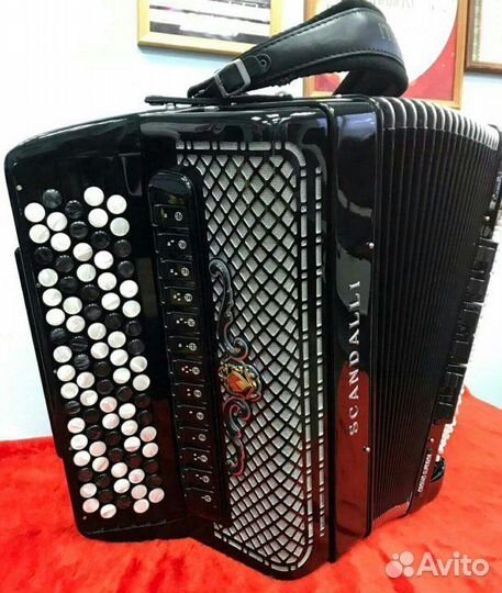 Баян итальянский Scandalli концертный