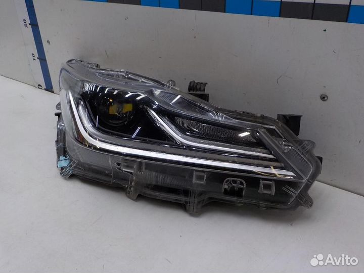 Фара правая Toyota Corolla