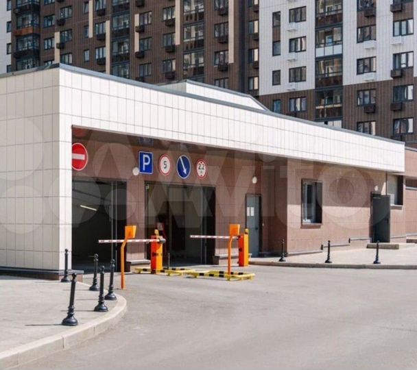 Машиноместо, 14 м²