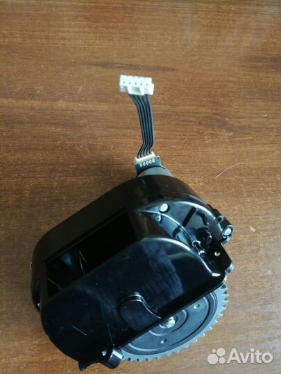 Мотор колесо для робота пылесоса